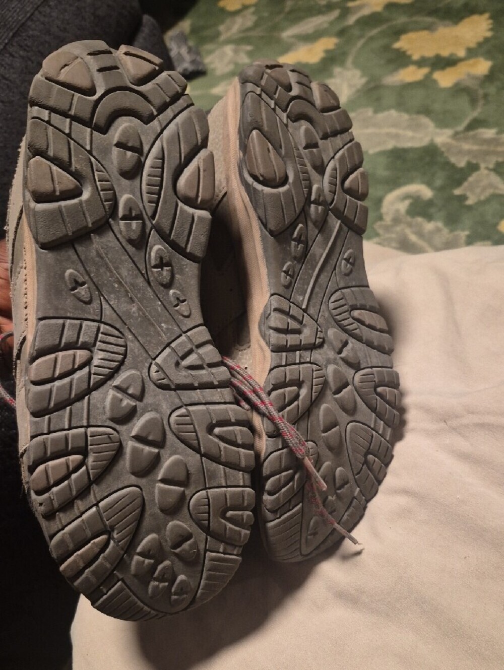 Merrell Women's Gray Hiking Ankle Boots with Red Lining - Picture 6 of 10
